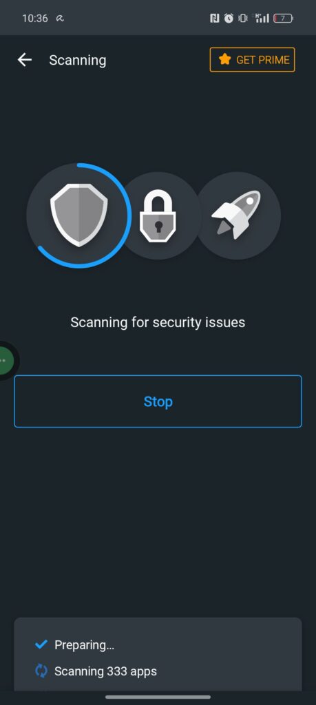 Na zdjęciu ekran telefonu, podczas skanowania w Avira Security – analiza aplikacji i systemu Android pod kątem zagrożeń bezpieczeństwa