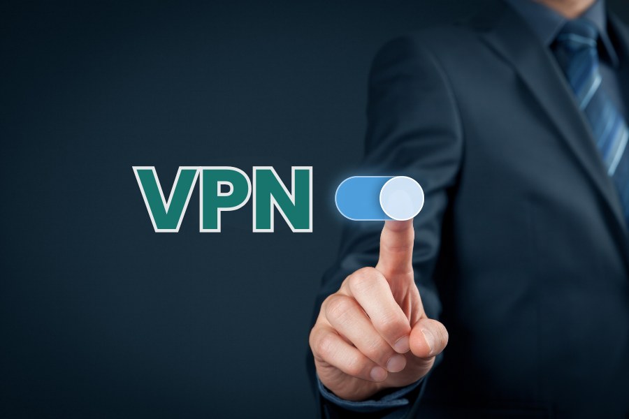 Ilustracja przedstawiająca włącznik VPN, nawiązująca do artykułu: Darmowe VPN — testy i recenzje.